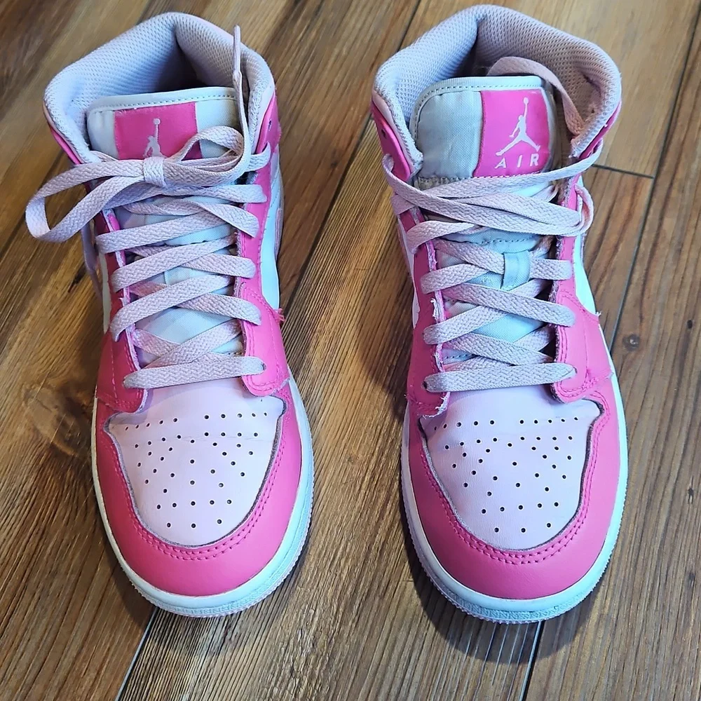 Air Jordan mid sneakers - Picture 2 of 10